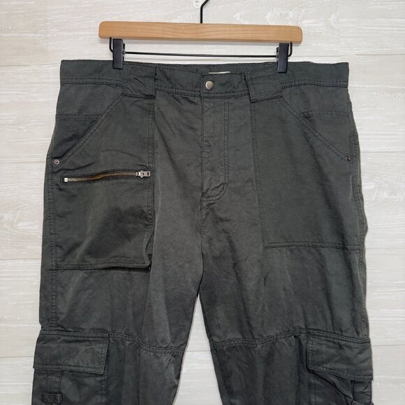 Urban Outfitters Standard Cloth Men's Size XL Technical Nylon Cargo Pant - Picture 4 of 8
